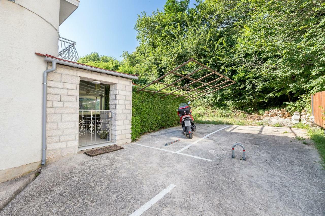 Apartment Pavic Garden Baška Esterno foto